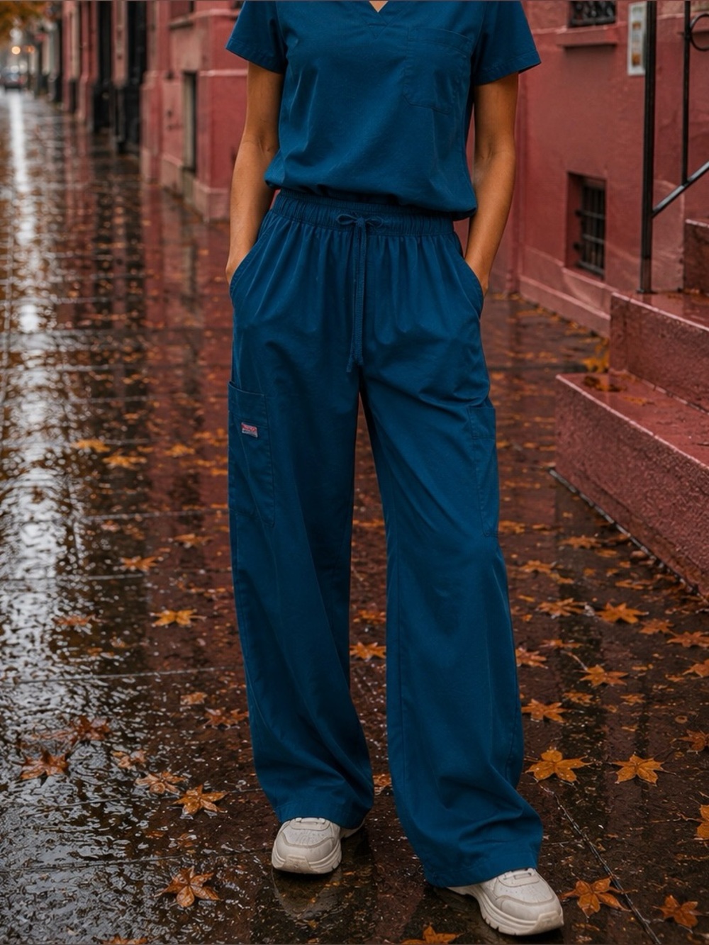 Cherokee Workwear Cargo Scrub Pants – Caribbean Blue (Size Large)